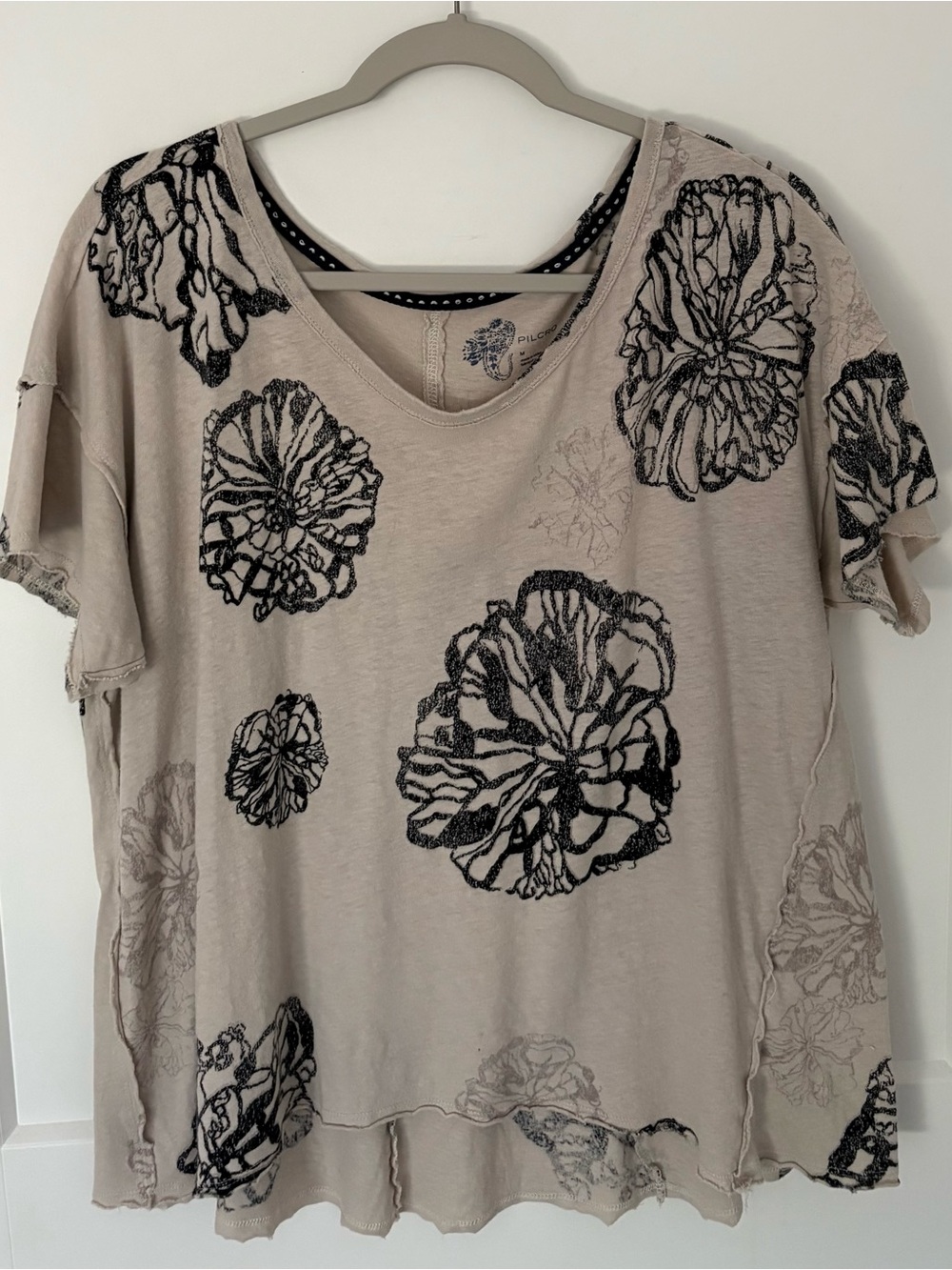 Anthropologie Pilcro Linen Cotton Floral Swing Tee - Beige/Black Size M